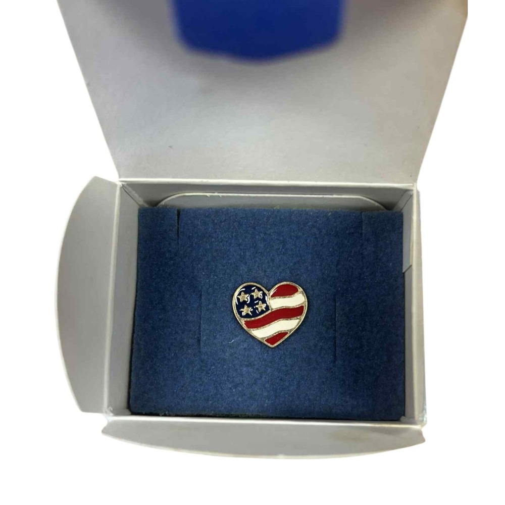 2001 Avon Patriotic Pin Heart Shaped US American Flag USA - DT